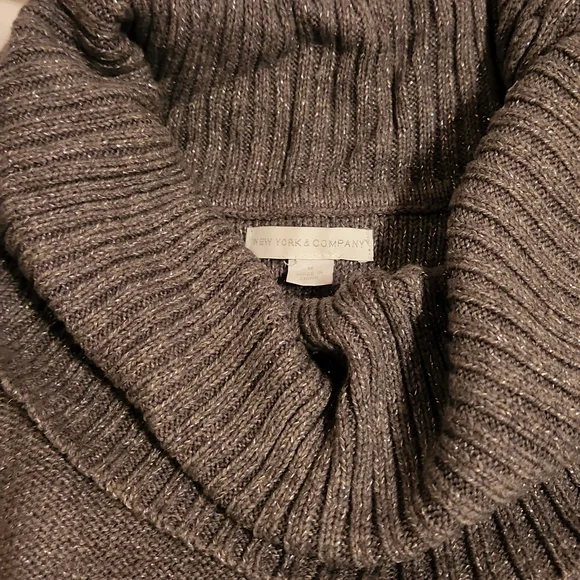 Sweater - Picture 2 of 2